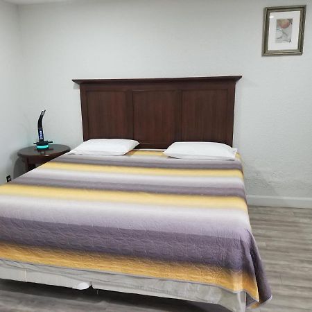 Bloorcourt Inn Торонто Екстер'єр фото